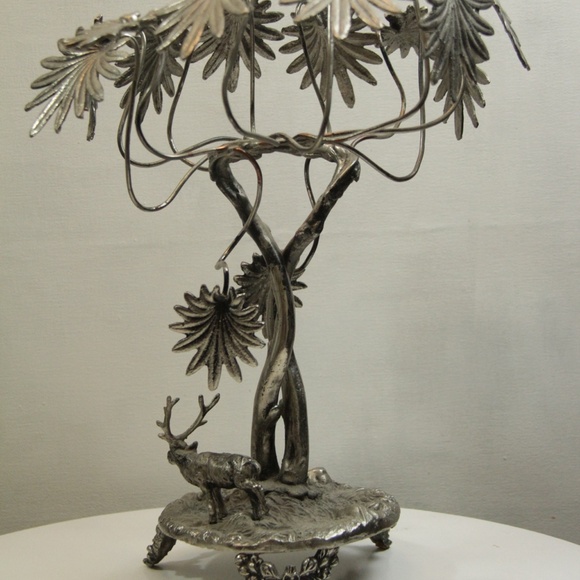 Metal Display Stand in the shape of a Tree - Picture 2 of 9